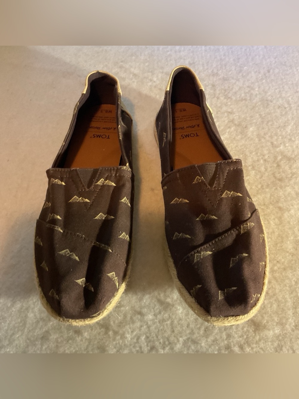 TOMS Women’s Brown Mountain Canvas Slip-On Shoes size 8.5
